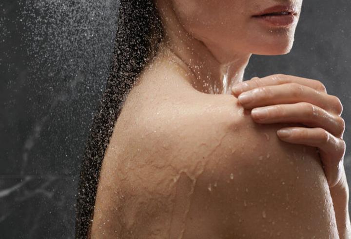 Immagine prodotto hansgrohe Soffione doccia Rainfinity 360 3jet 26234000 36 cm cromo (3 Tipi di raggi, 16 l/min)