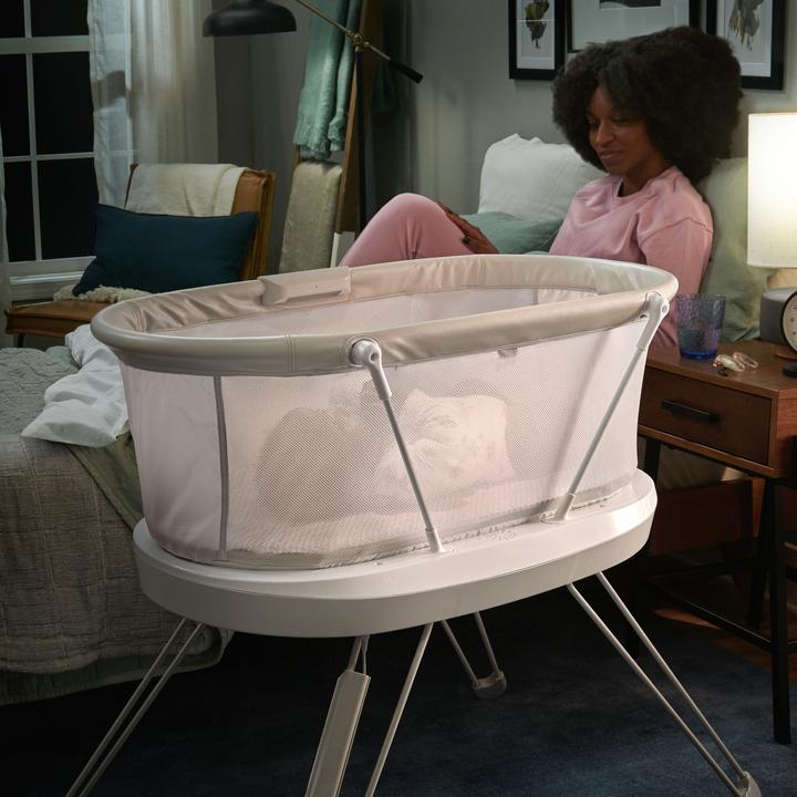 Produktbild Fisher-Price Premium Babybett mit Smart Connect