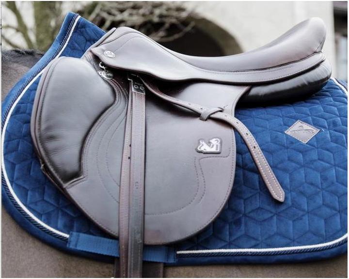 Actual product image Kentucky Horsewear Saddle Pad Basic Velvet
