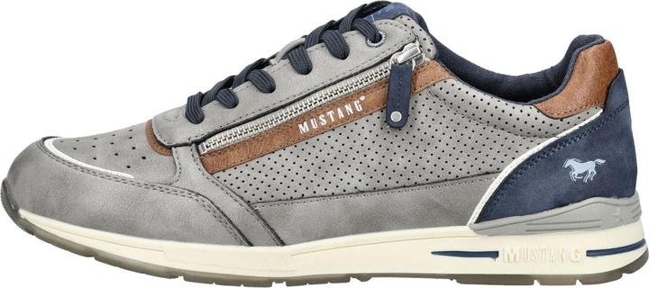 Actual product image Mustang Sneaker (40)