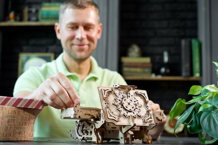 Image du produit Ugears Cercueil antique (185 pièces)