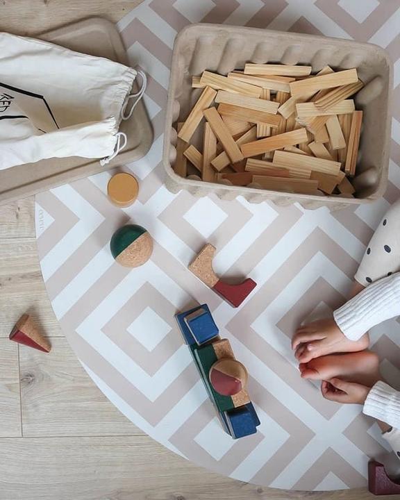 Produktbild Eeveve Runde Bodenschutzmatte für Kinder «Modern Blocks - Sand»