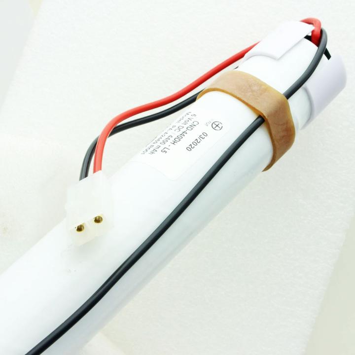 Image du produit AccuCell Batterie de secours NiCd 6,0V 4500mAh L1x5 330x37mm (4500 mAh, Piles rechargeables + chargeur)