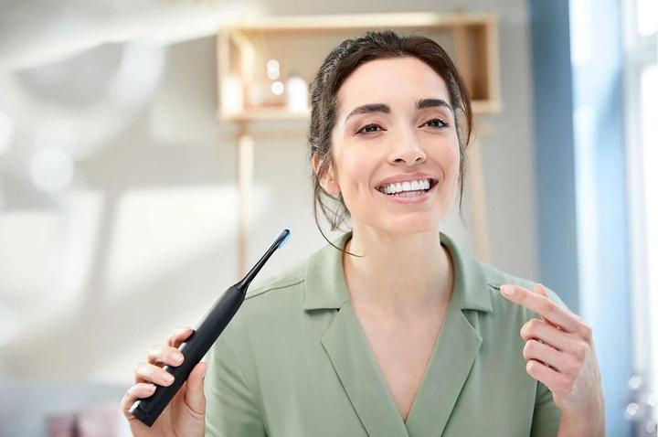 Produktbild Philips Sonicare ExpertClean 7300 (Schallzahnbürste)