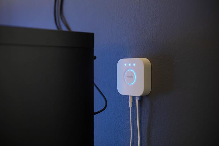Produktbild Philips Hue Play Gradient inkl. Bridge (Mehrfarbig, 187.50 cm, Indoor)