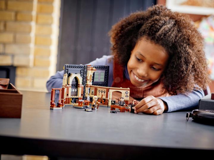 Actual product image LEGO Hogwarts Moment: Defense Lessons (76397, LEGO Harry Potter)