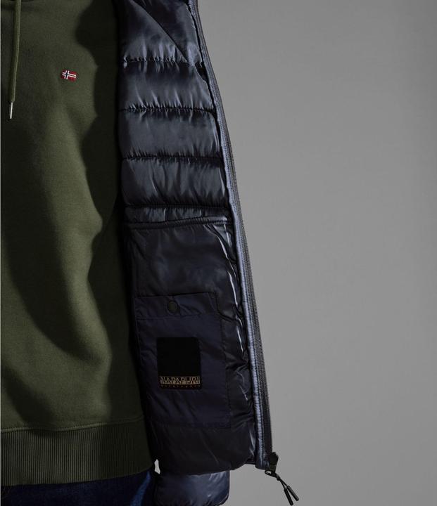 Actual product image Napapijri hooded sleeveless jacket aerons cb (M)