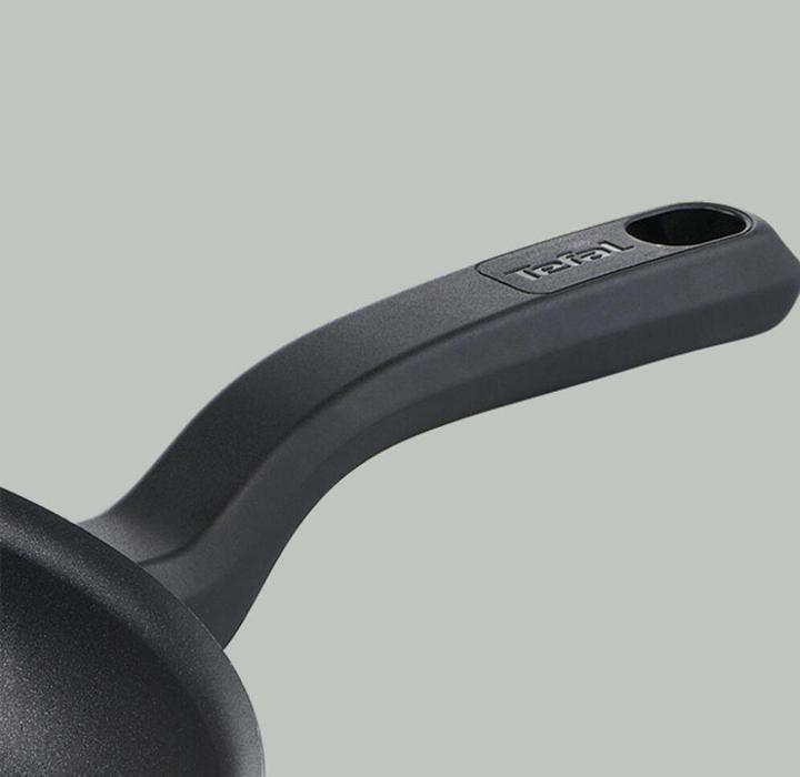 Actual product image Tefal Resist (24 cm, Frying pan, Aluminium)