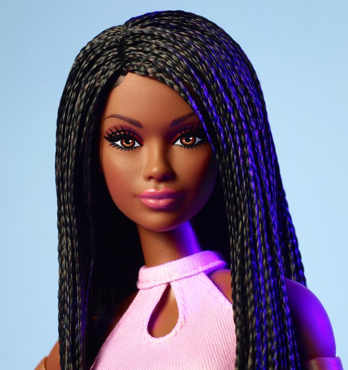 Actual product image Barbie Signature Looks 21 - Tall, Braids, Pink Skirt Outfit