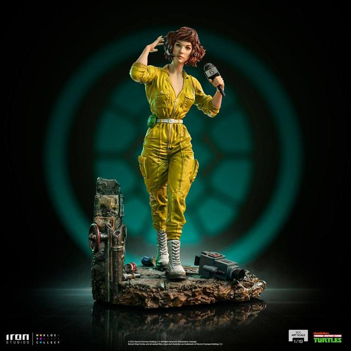 Actual product image Iron Studios Teenage Mutant Ninja Turtles Art Scale Statue 1/10 April O'Neal 19 cm