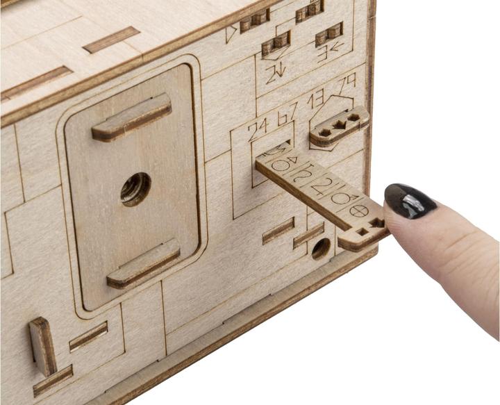 Actual product image Escape Welt Space Box (German)