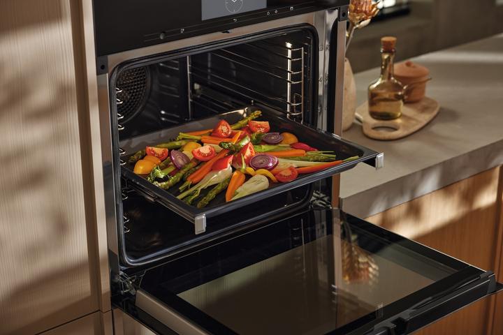 Actual product image Miele Universal plate
