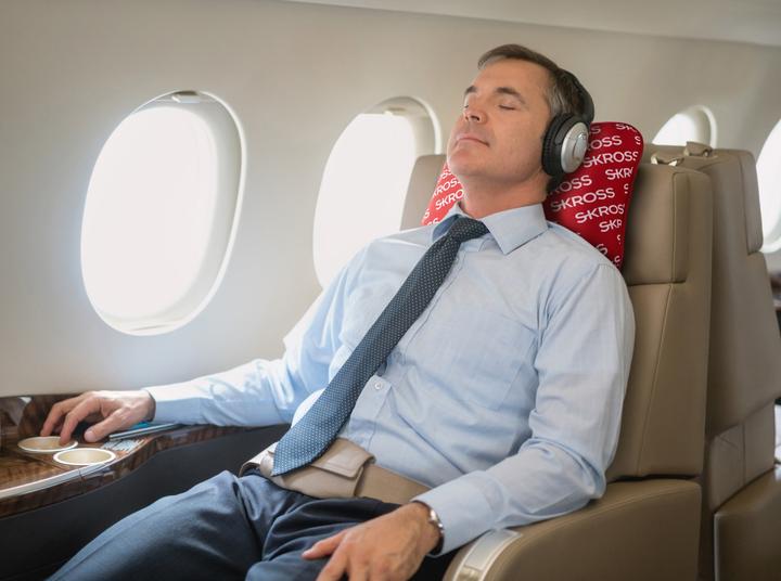 Actual product image Skross Travel Pillow "Red - (Head & neck pillow)