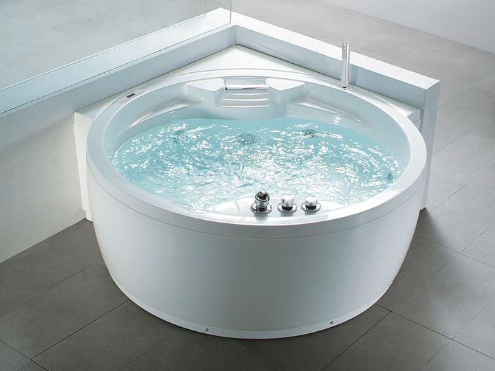 Image du produit Beliani Baignoire-jacuzzi avec haut-parleur Bluetooth blanc modèle d'angle 150 x 114 cm MILANO (412 l, 181 cm, 150 cm)