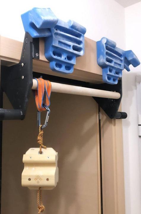 Actual product image Clevo Climbing CLEVO DOOR: Traufhngung fr Hangboard, Klimmzugstange und Kletter Hangutensilien