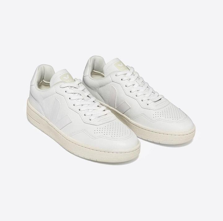 Actual product image Veja V90 (39)
