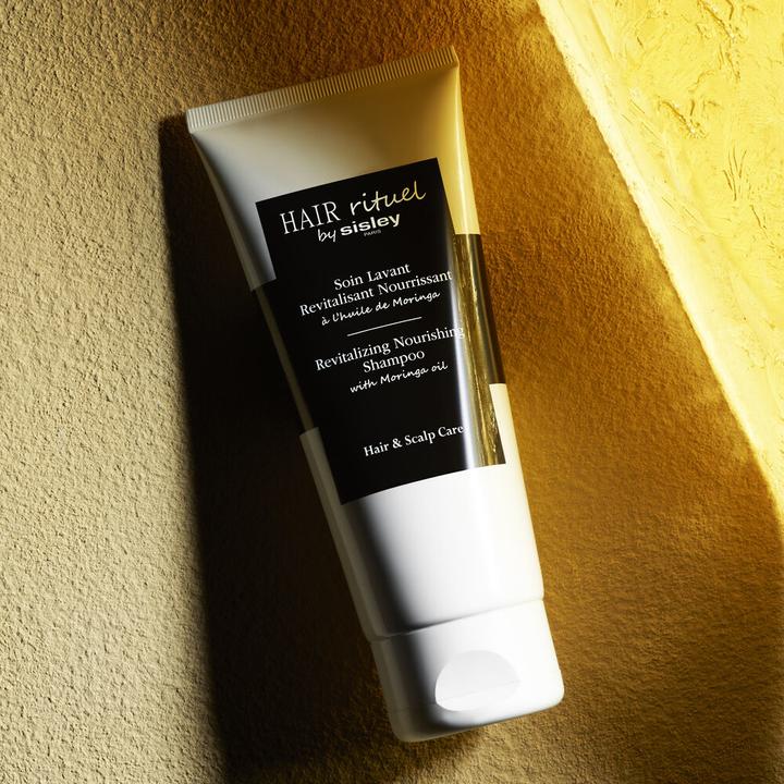 Image du produit Sisley Soin Lavant Revitalisant Nourrissant (200 ml, Shampoing liquide)