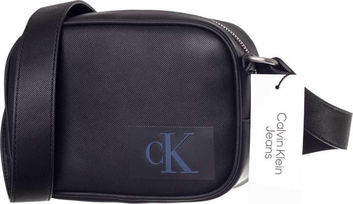 Actual product image Calvin Klein CKJ Sculpted Camera Bag 18 Twill Black