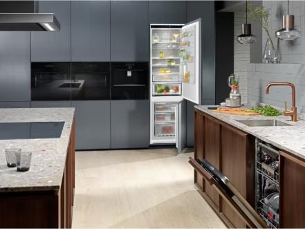 Image du produit Electrolux IK2671BNR (269 l)