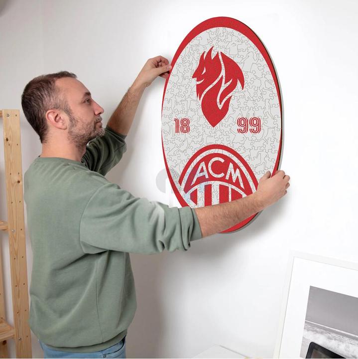 Actual product image Iconic AC Milan - Retro Logo - Wooden Puzzle Size L (500 pieces) (500 pieces)