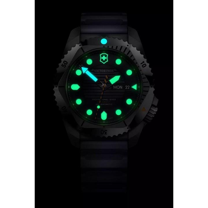 Produktbild Victorinox Dive Pro Automatic (Taucheruhr, 43 mm)