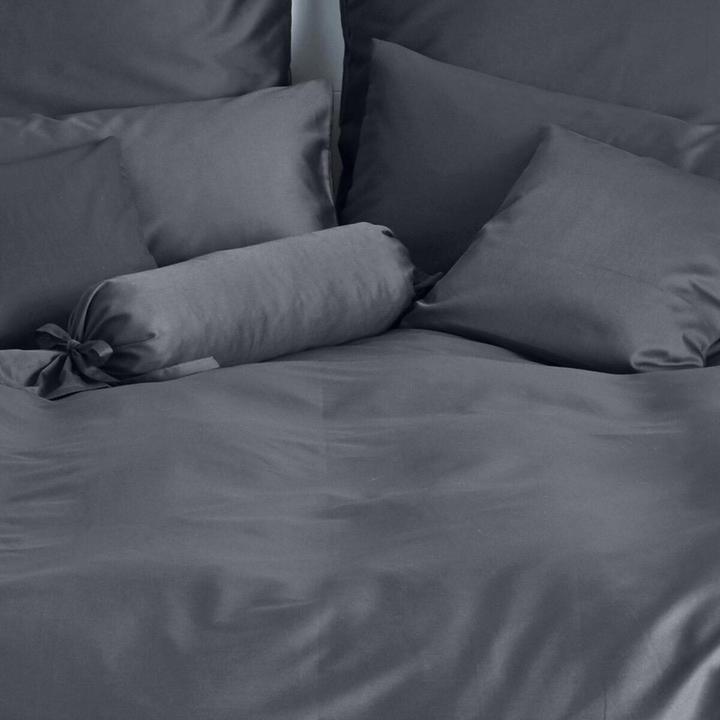 Actual product image Traumschlaf Uni (Bedding set, 135x200 cm + 80x80 cm)
