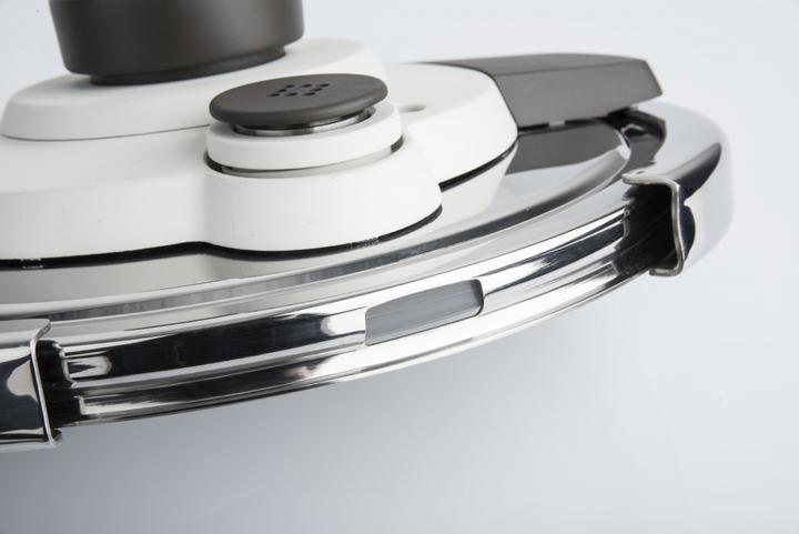 Actual product image Barazzoni Facile Dual System 2.0 6 L Stainless steel (22 cm, Pot, Stainless steel)