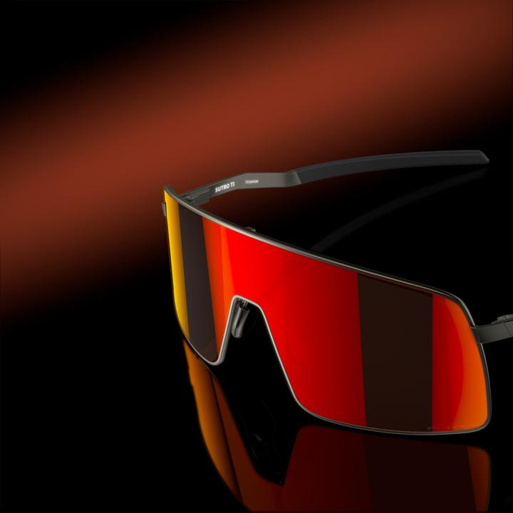 Actual product image Oakley Sutro Ti (prizm ruby, Satin carbon)