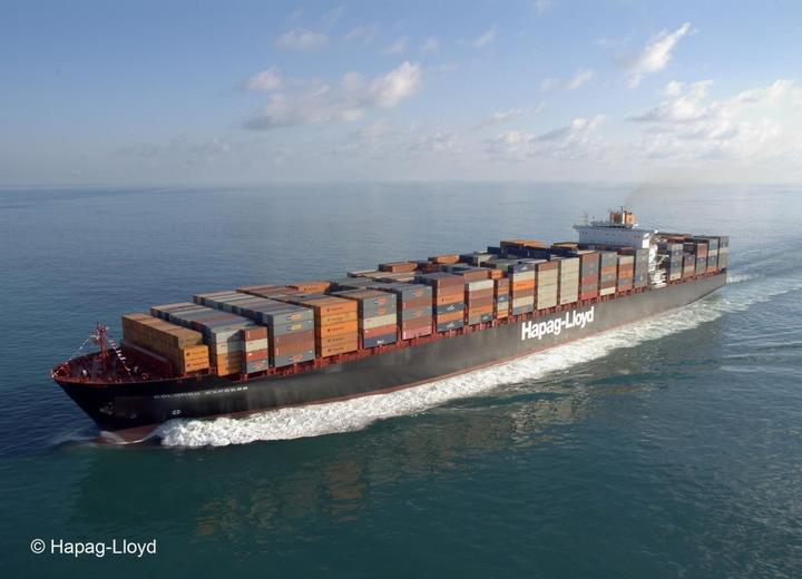 Actual product image Revell Container Ship Colombo Express