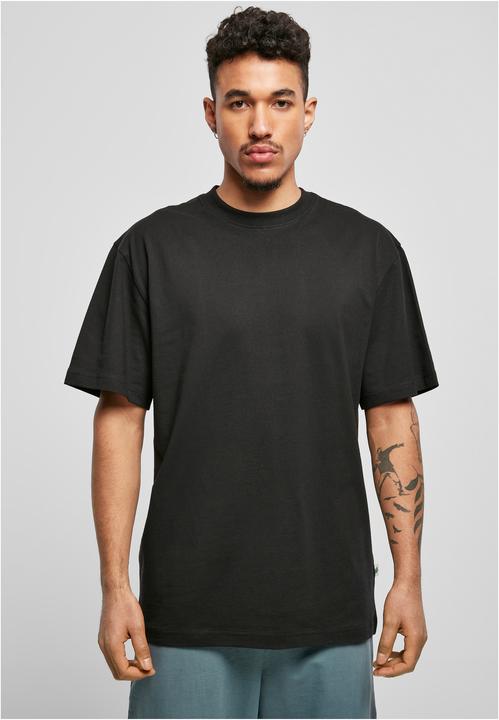 Actual product image Urban Classics Organic Tall Tee (3XL)