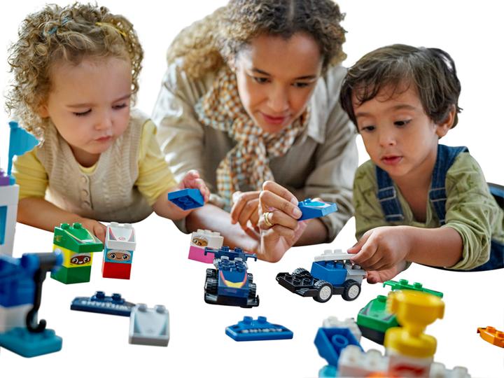 Produktbild LEGO F1 Team Rennautos mit Rennfahrern (10445)