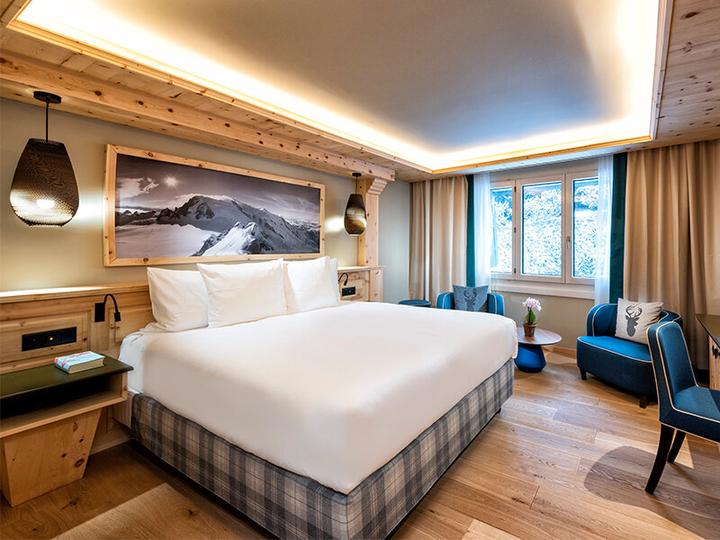 Produktbild Smartbox Luxusaufenthalt in 5*-Hotel in Davos mit Dinner und Spa für 2 Personen (2 Pers.)