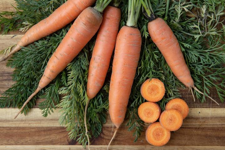 Actual product image Zollinger Bio Carrots, Tip Top Selection Z (early carrots)