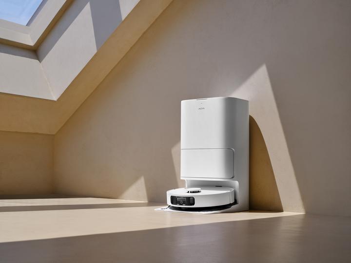 Actual product image Mova E30 Ultra (Vacuum mopping robot)