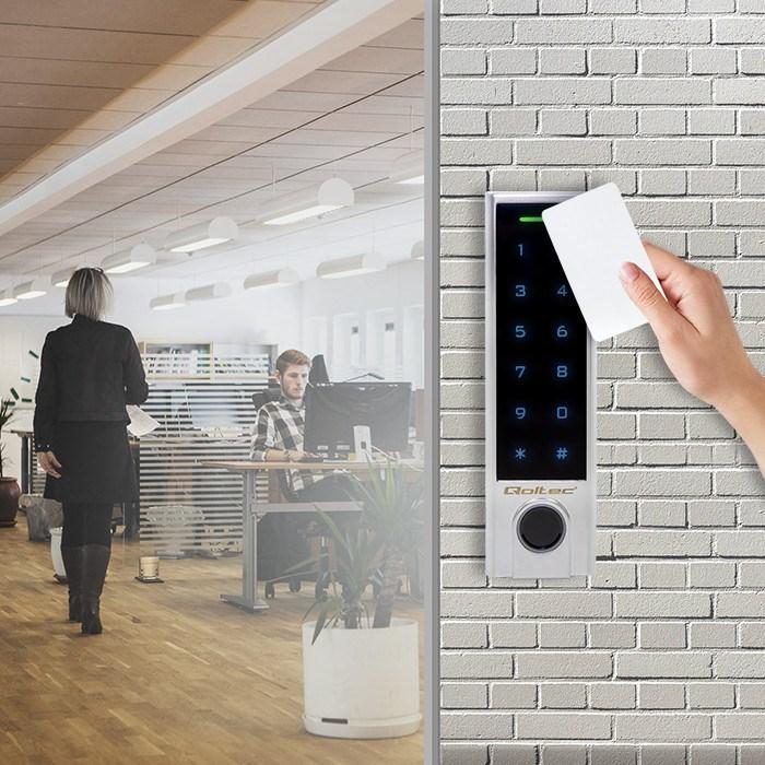 Image du produit Qoltec N--QOLTEC 52449 Code lock PROTEUS avec (Combinaison électronique de chiffres)