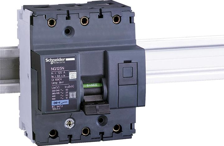 Immagine prodotto Schneider Electric Interruttore NG125N, 3P, 80A, C- 18640