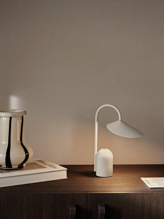 Immagine prodotto Ferm Living Arum portatile (240 lm)