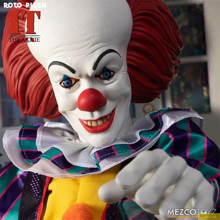 Actual product image Mezco Toys Stephen Kings It 1990 MDS Roto Plush Doll Pennywise 46 cm