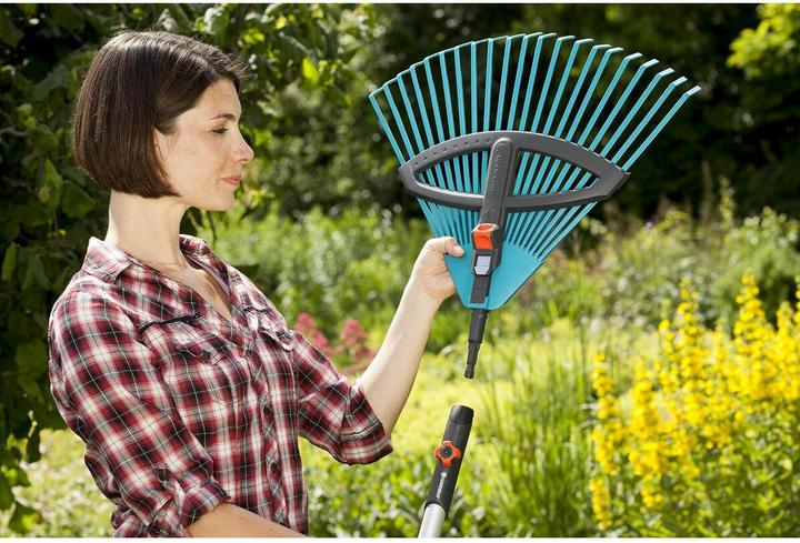 Actual product image Gardena Adjustable broom