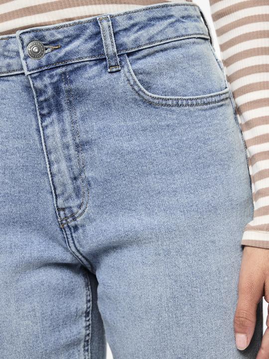 Actual product image Pieces PCBELLA HW Tapered Fit Jeans (25, W25/L32)