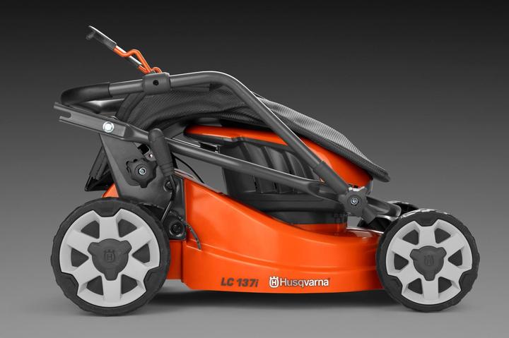 Produktbild Husqvarna LC 137i Kit (Akkubetrieb)