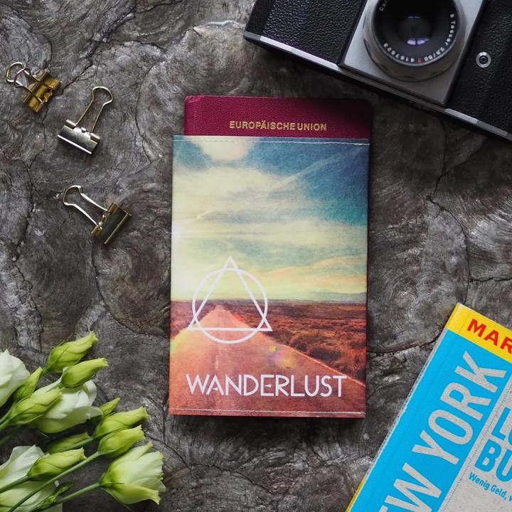 Produktbild Paprcuts RFID Reisepasscover Wanderlust (Zusätzliche Polsterung)