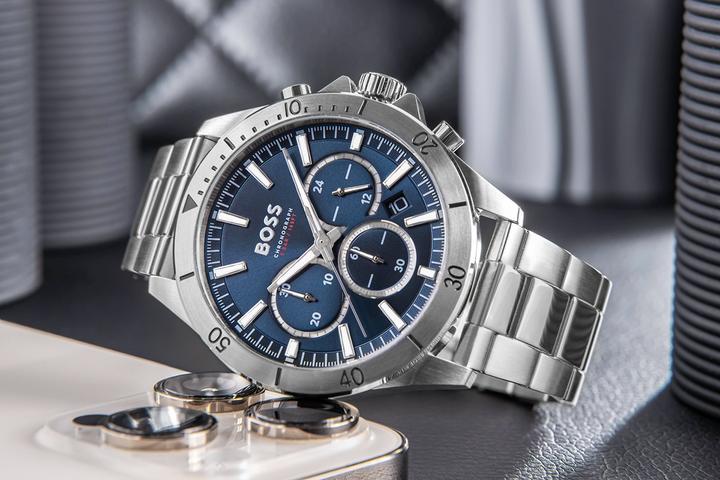 Actual product image BOSS Chronograph (Chronograph, 44 mm)
