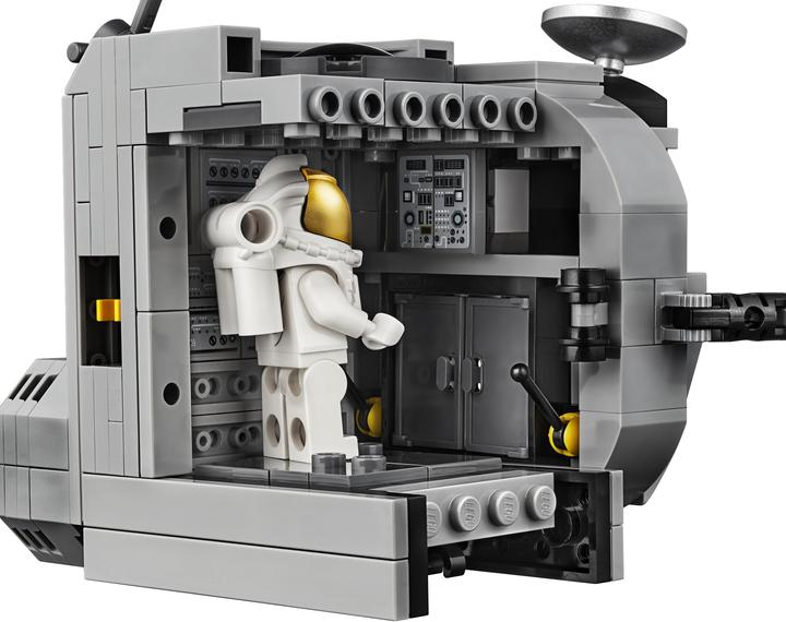Actual product image LEGO lunar lander (10266, LEGO Creator Expert, LEGO Rare Sets)