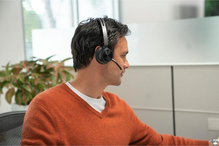 Produktbild Poly Voyager Focus 2 (Kabellos, Kabelgebunden, USB-C)