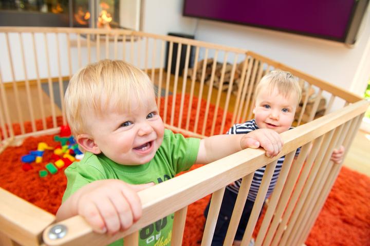 Image du produit Felibaby ONE4all 1+7 - Oktogon - Parc pour enfants géant / grille de configuration naturelle (bouleau laqué (225 cm)