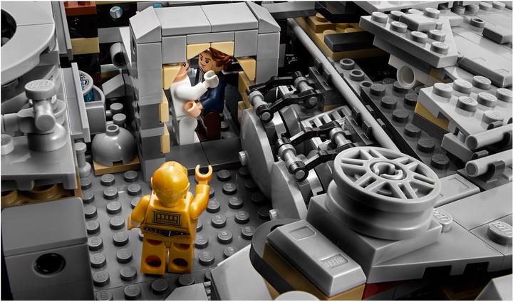 Actual product image LEGO Millennium Falcon (75192, LEGO Rare Sets, LEGO Star Wars)