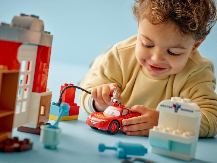 Immagine prodotto LEGO McQueens Besuch in Docs Werkstatt (10456)