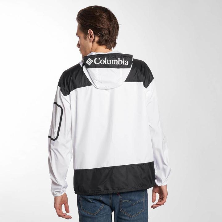 Actual product image Columbia Challenger Windbreaker Jacket (S)
