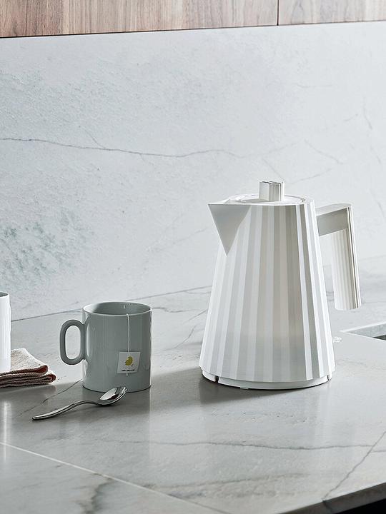 Actual product image Alessi Plissé Kettle (1 l)